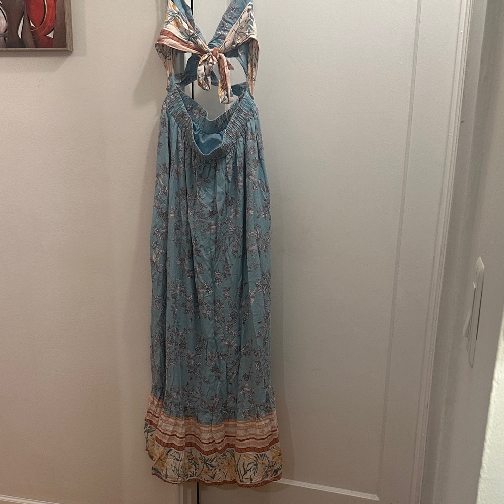 The Clothing Company Floral Maxi Dress in Blue and Peach - Preloved - Picture 8 of 11